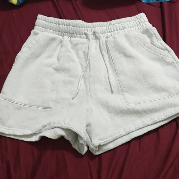 PINK Victoria's Secret White Shorts - Picture 4 of 5